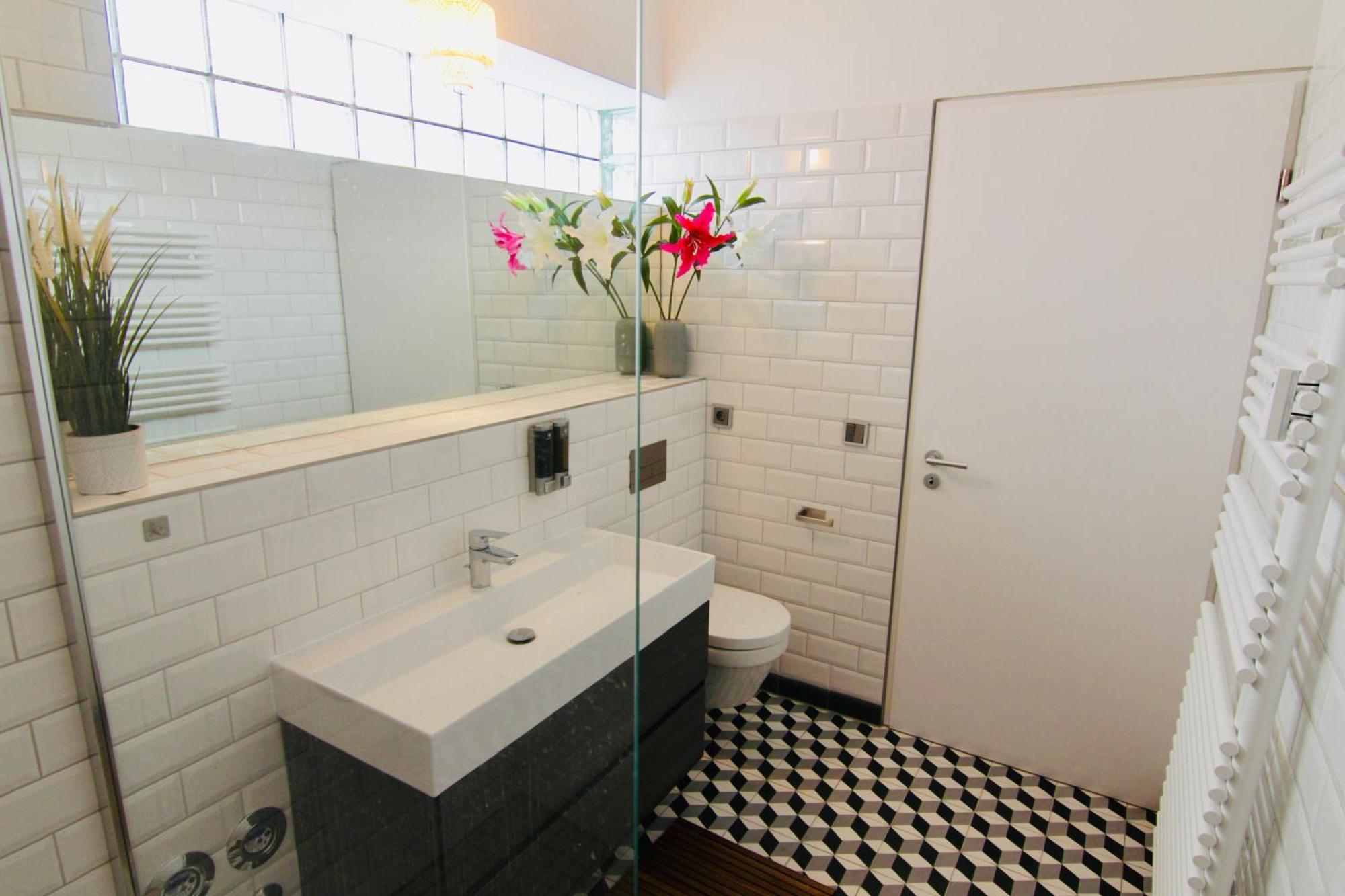 Domschloss, 95qm, Luxus, Top-lage, Dachterasse, Familien Apartment *